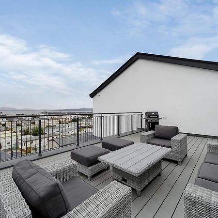 BayView Luxury 3 Bedroom Apartment First Floor Downings Buitenkant foto