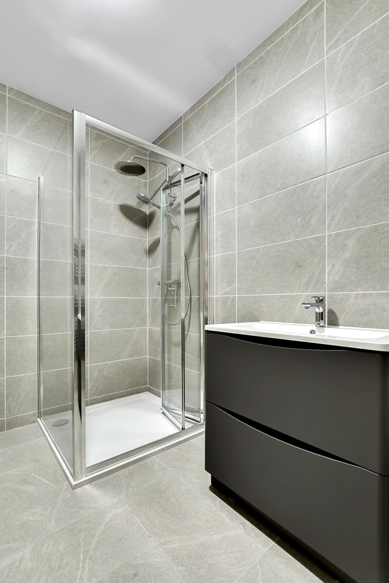 BayView Luxury 3 Bedroom Apartment First Floor Downings Buitenkant foto