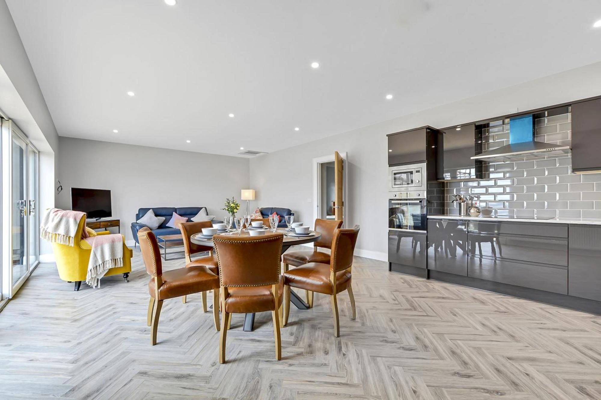 BayView Luxury 3 Bedroom Apartment First Floor Downings Buitenkant foto